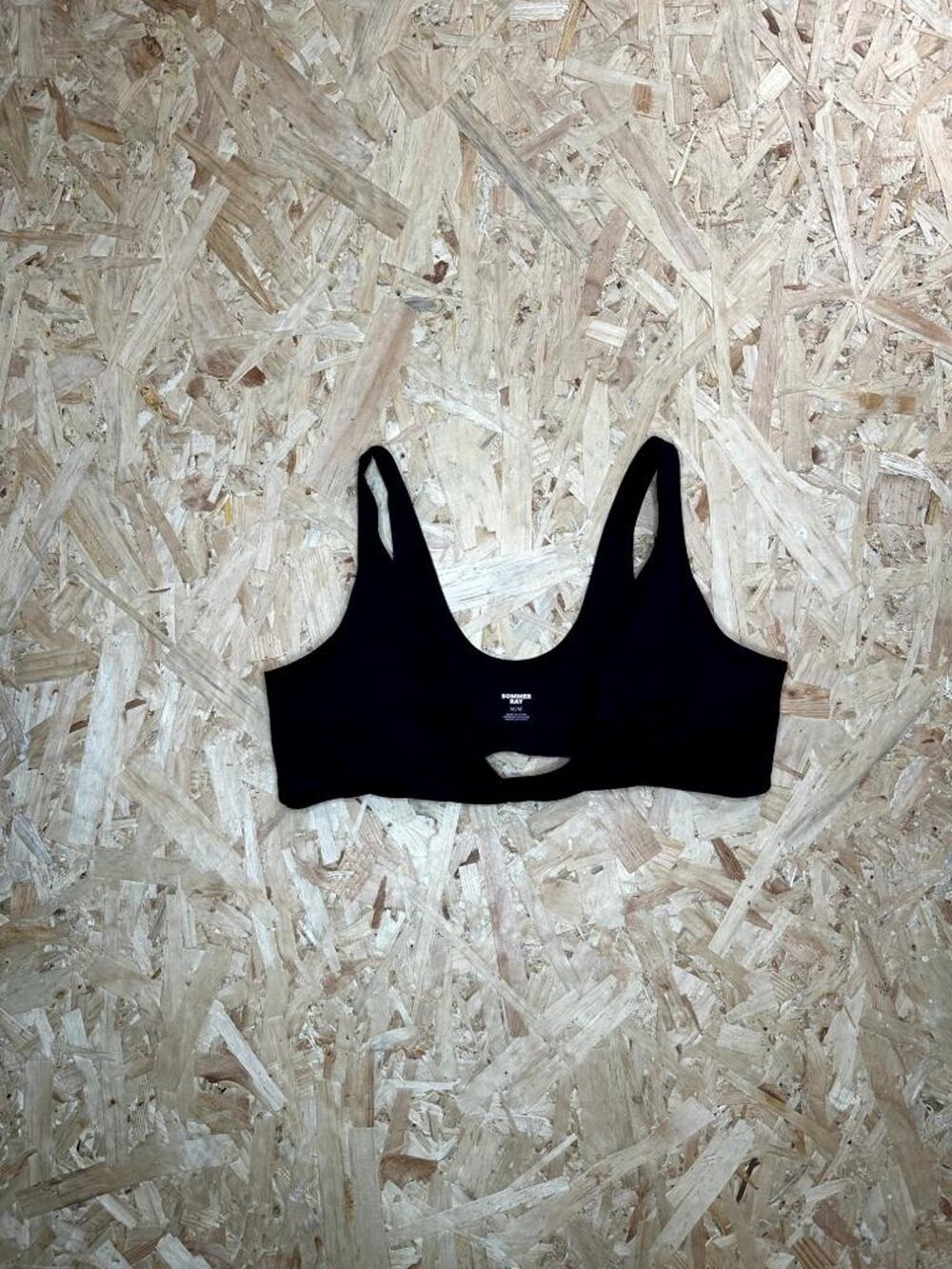 Sommer Ray Black Sports Bra Womens Size Medium Keyhole Front Activewear